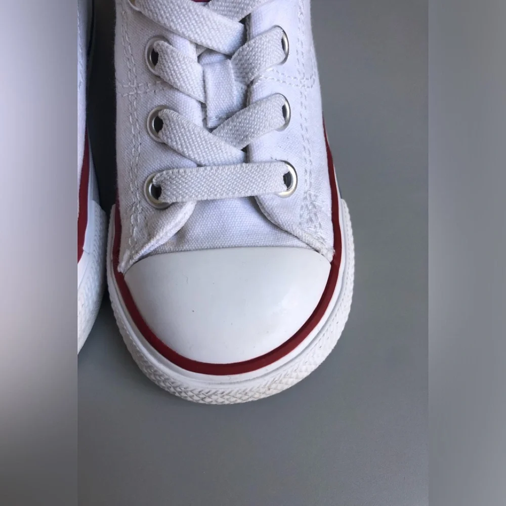 Converse Kids' Chuck Taylor® All Star® Low Top Sneaker Size: US Toddler 8